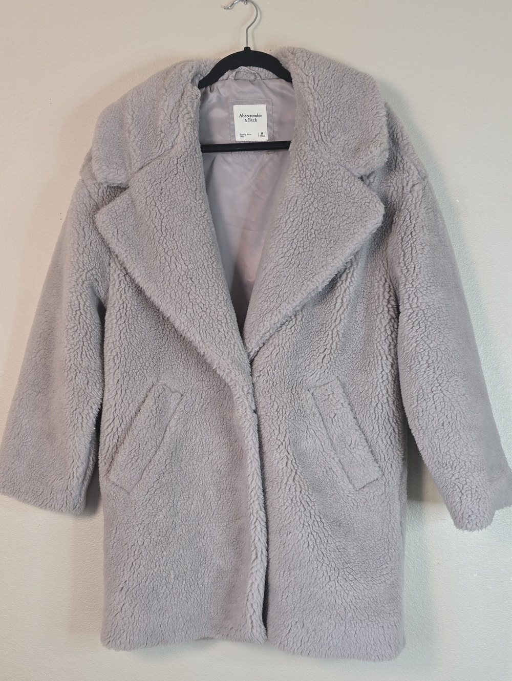 Abercrombie & Fitch Light Gray Teddy Coat with Notched Lapel Size M